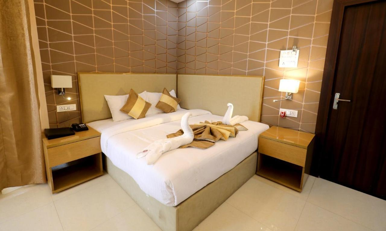 Hotel Yuvraj Grand Jabalpur Exterior photo