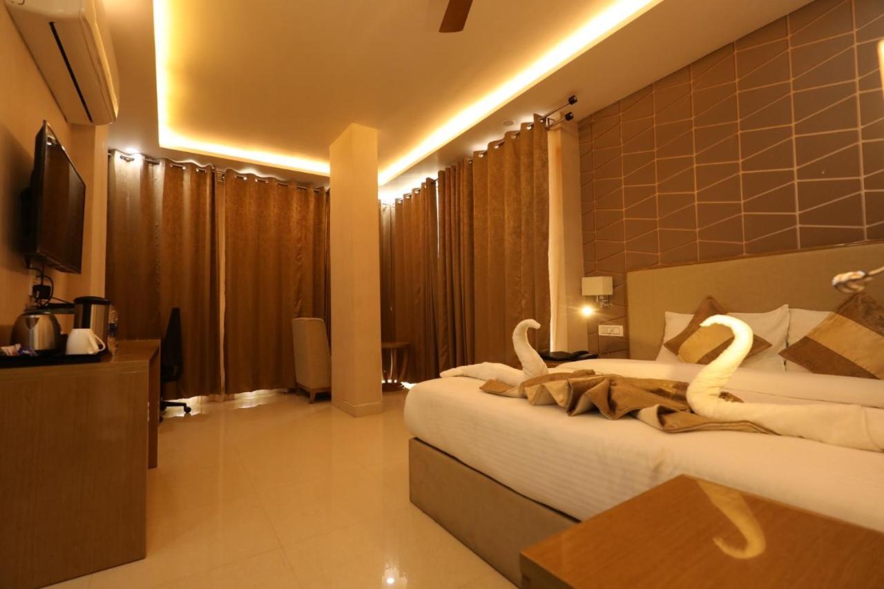 Hotel Yuvraj Grand Jabalpur Exterior photo